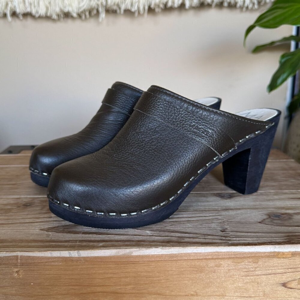 Maguba Stockholm Olive Green Genuine Leather Dark Wood Heeled Mule Clog‎ Size 6